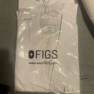 Figs brand. Men’s Harlem Short Lab coat. Size Large. Never worn.